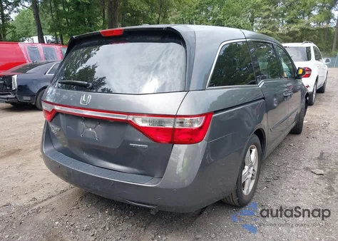 2013 Honda Odyssey Touring/Touring Elite from USA, damaged, VIN 5FNRL5H90DB046479